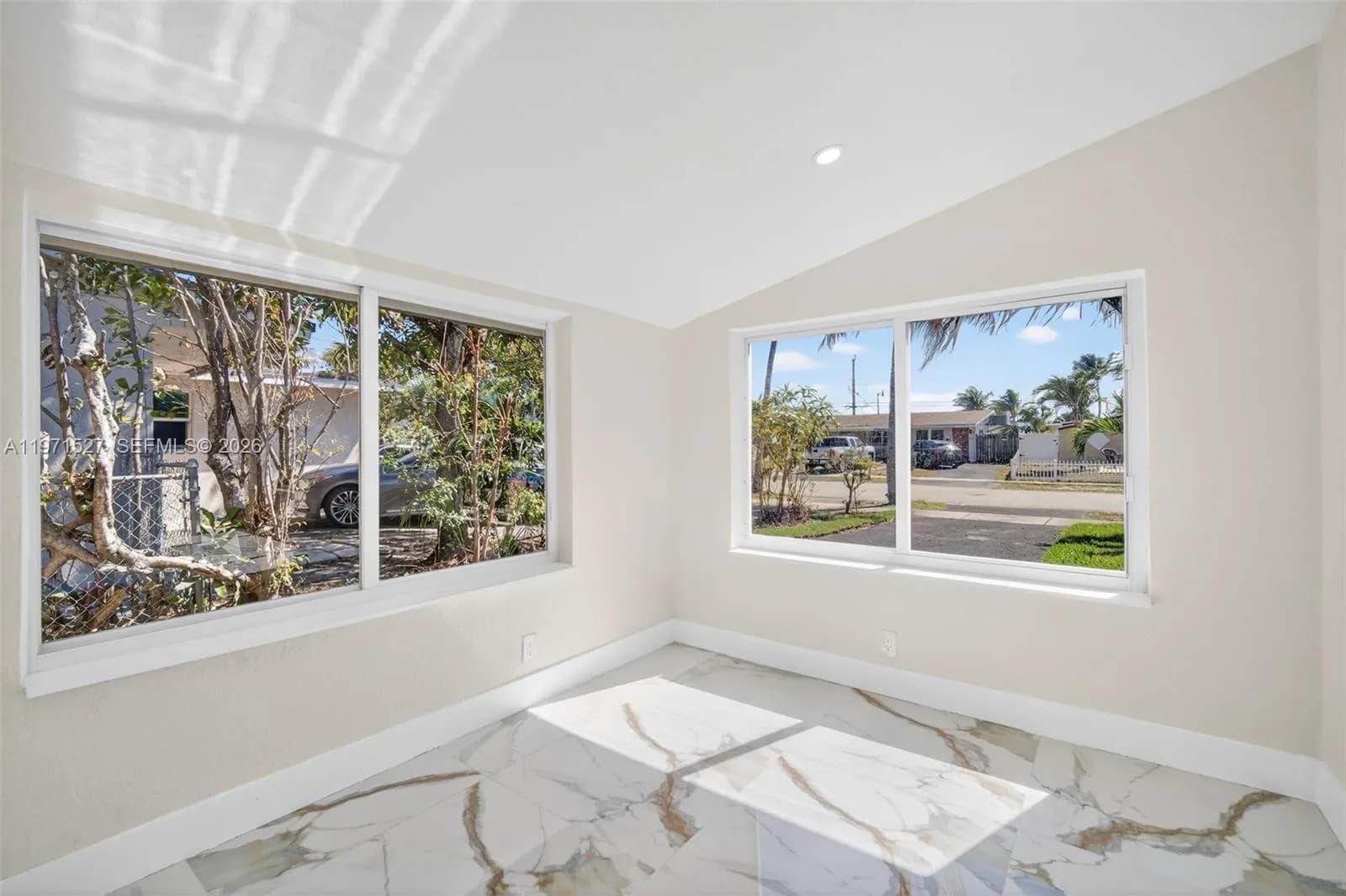 649 NW 20th Ct, Pompano Beach FL 33060