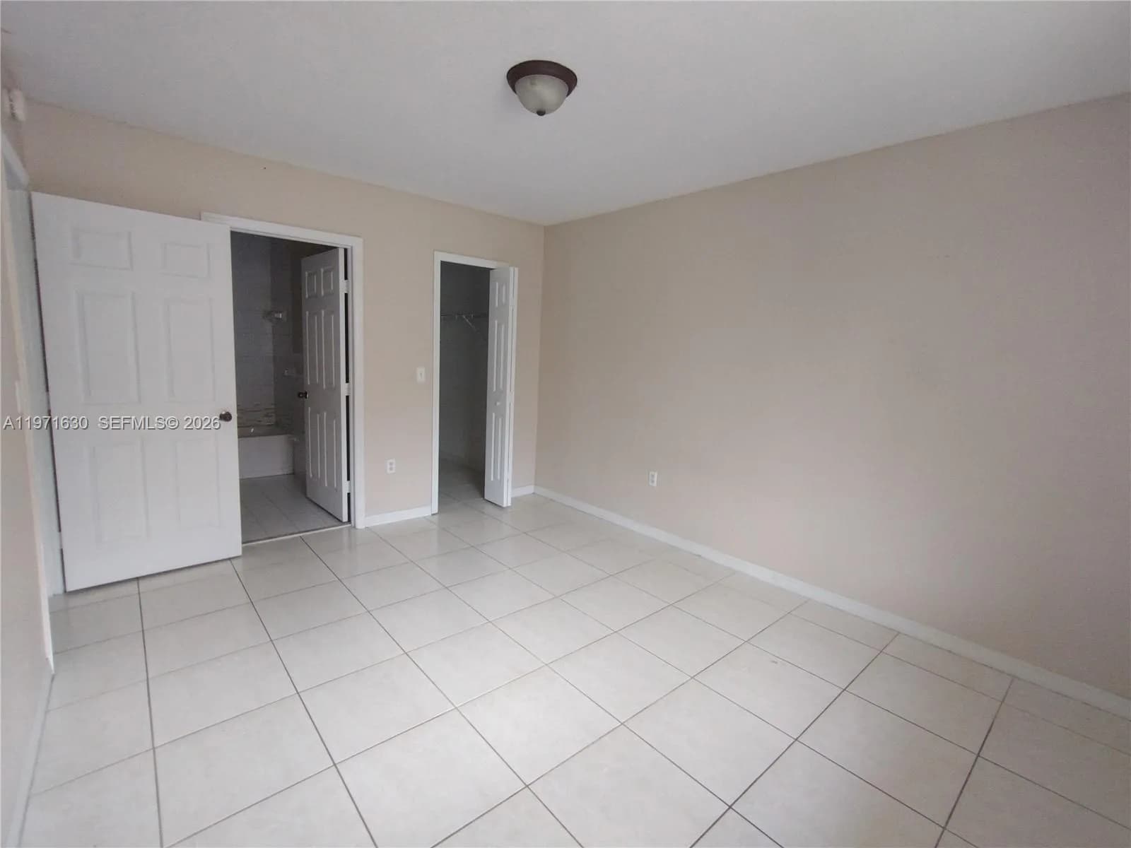 6756 NW 182nd St # 101, Hialeah FL 33015