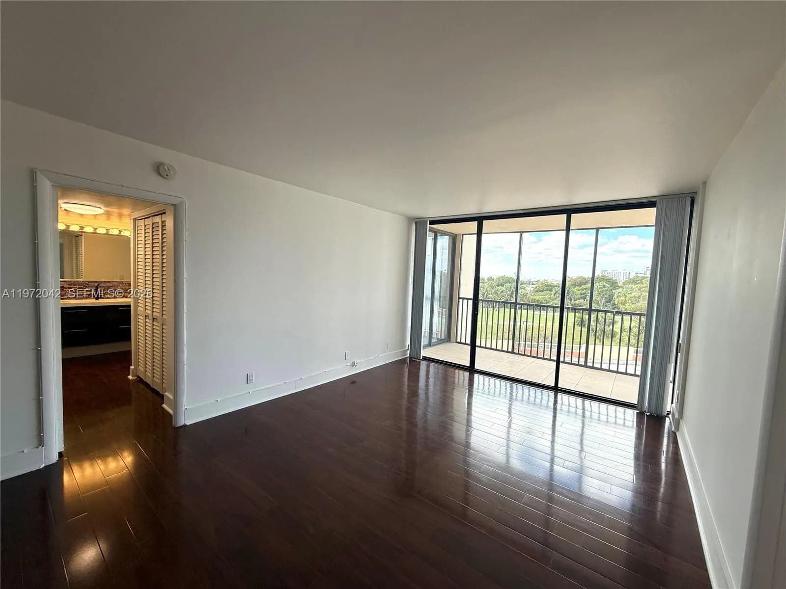 20335 W Country Club Dr # 502, Aventura FL 33180