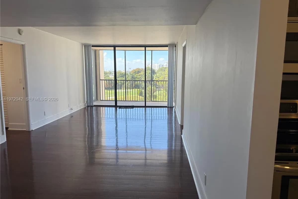 20335 W Country Club Dr # 502, Aventura FL 33180