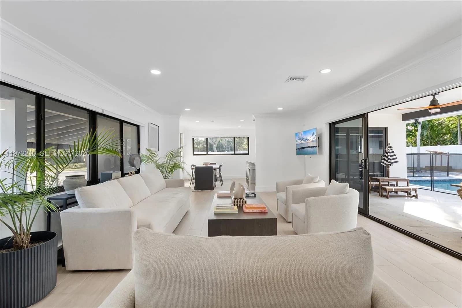 8201 SW 151st St, Palmetto Bay FL 33158