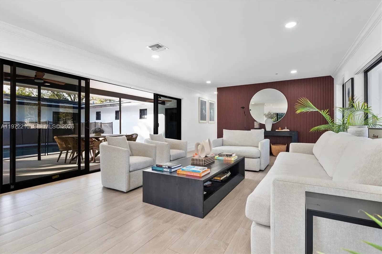 8201 SW 151st St, Palmetto Bay FL 33158