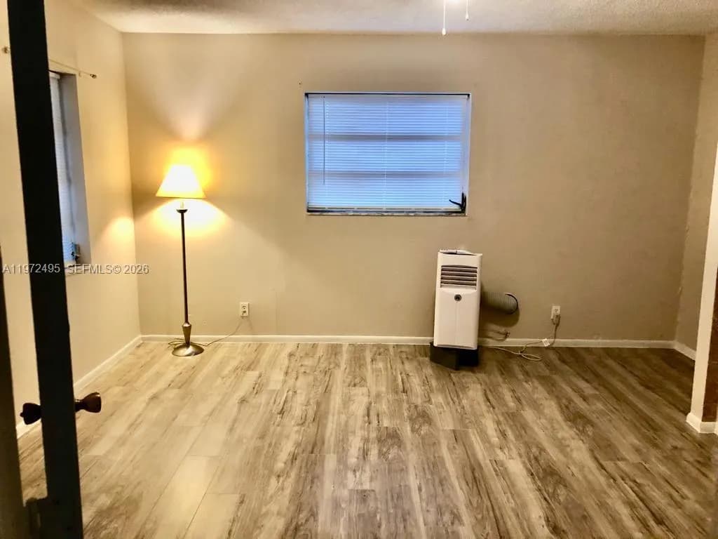 4610 SW 43rd Ter, Dania Beach FL 33314