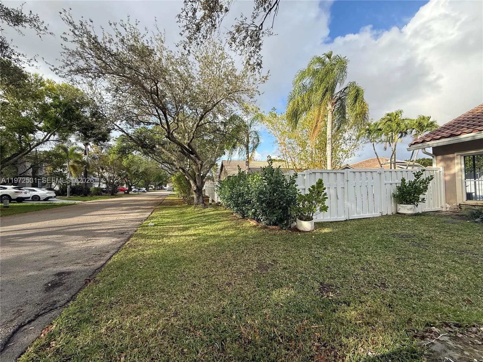6263 NW 42nd Ct, Coral Springs FL 33067