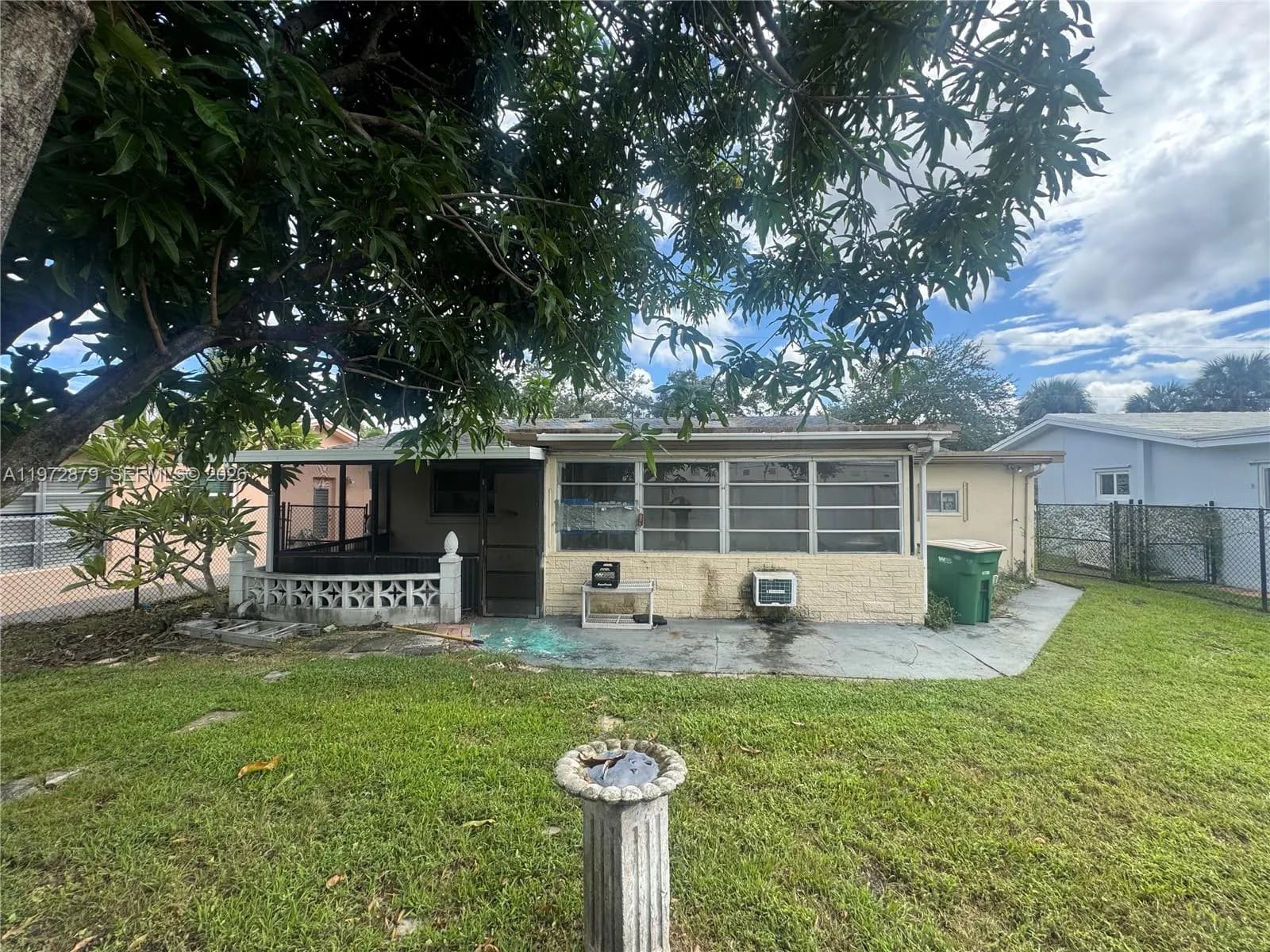 2605 NW 55th St, Tamarac FL 33309