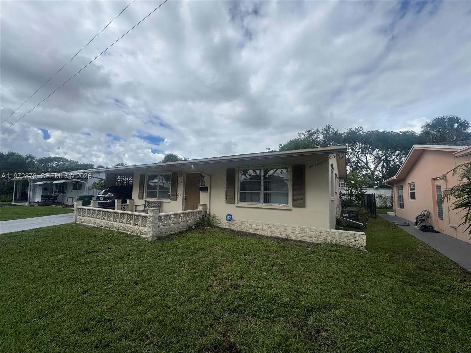 2605 NW 55th St, Tamarac FL 33309