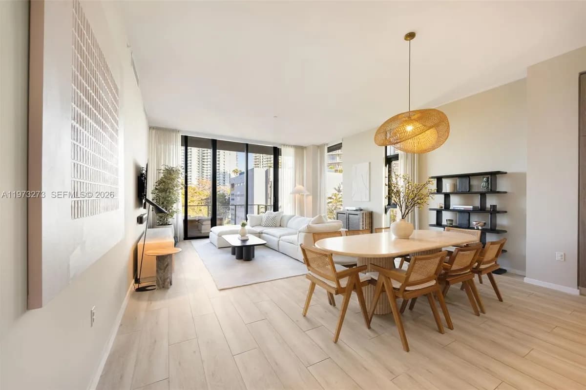 3156 SW 27th Ave # 305, Coconut Grove FL 33133