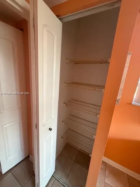 2801 Somerset Dr # 105, Lauderdale Lakes FL 33311