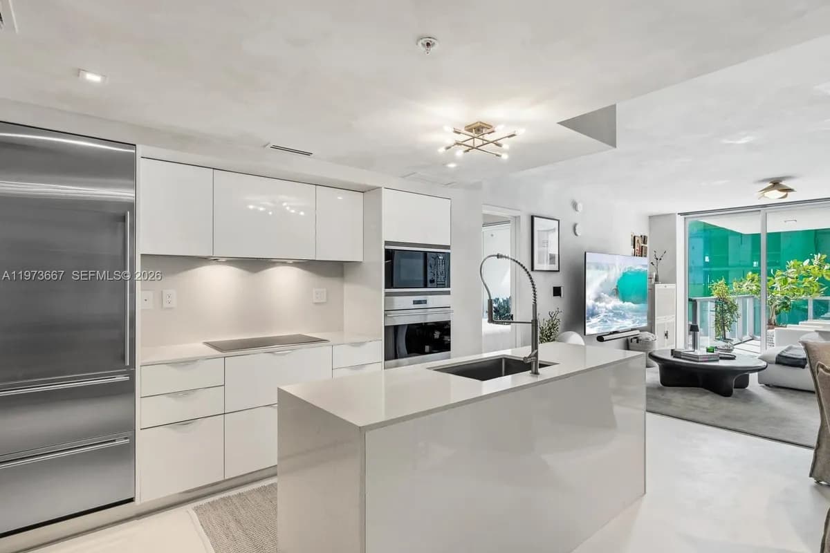 9521 E Bay Harbor Dr # 705, Bay Harbor Islands FL 33154