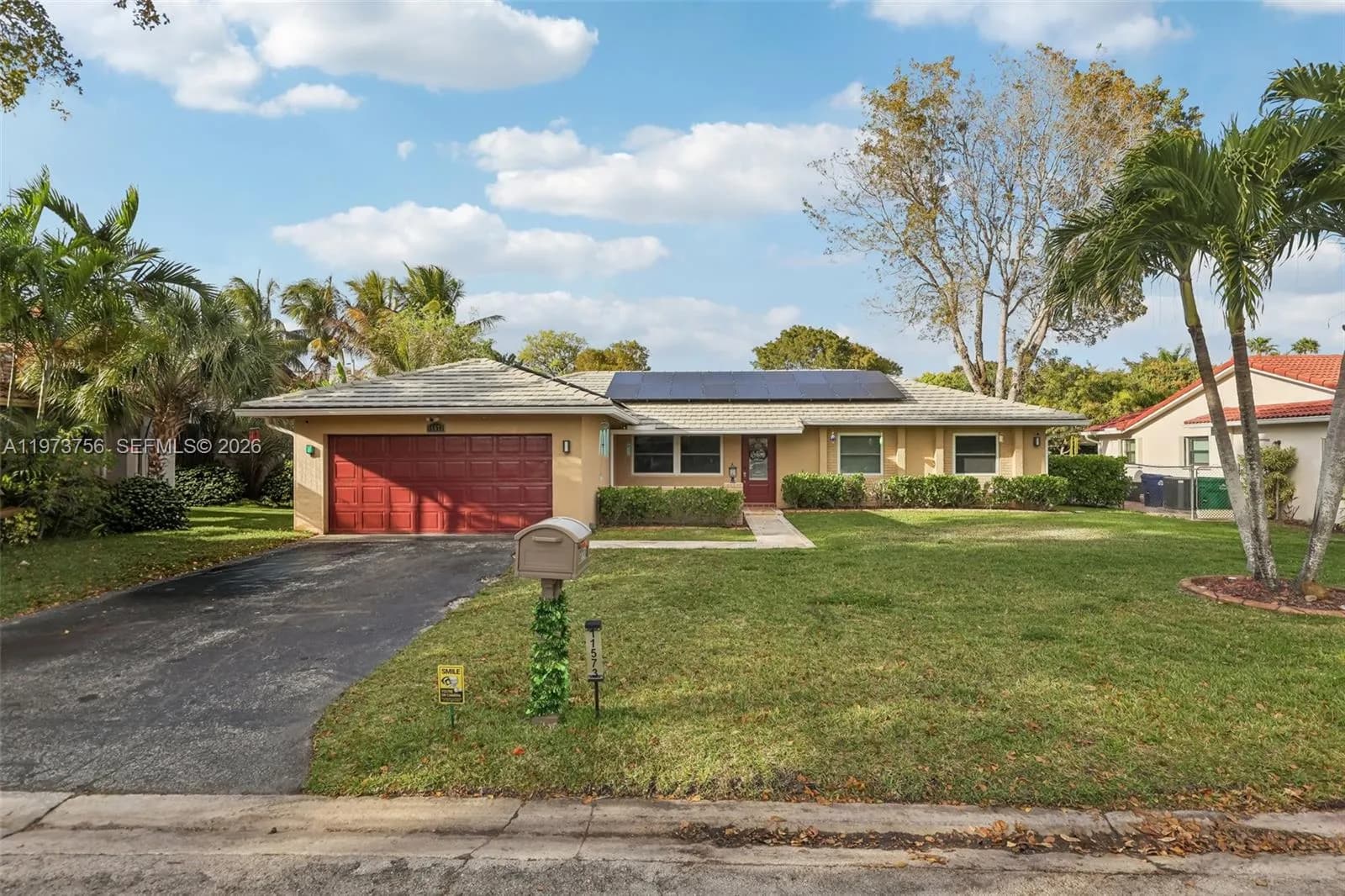 11573 NW 39th Pl, Coral Springs FL 33065