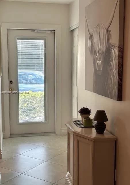 5101 NW 34th St # 101, Lauderdale Lakes FL 33319