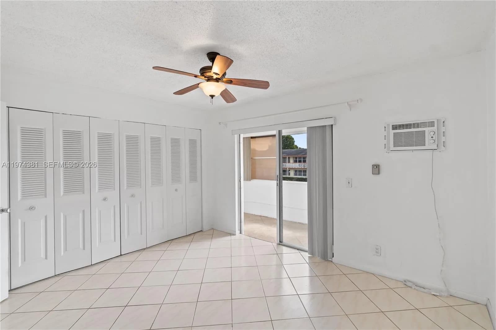 237 Camden J # 237, West Palm Beach FL 33417