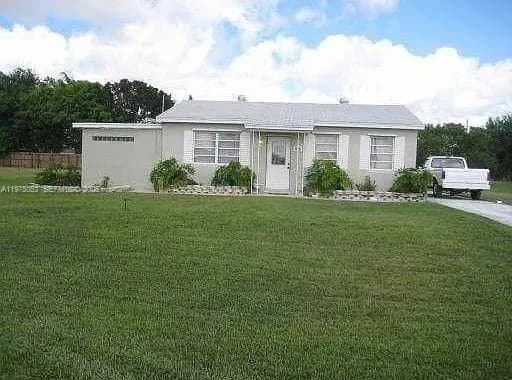 378 SW 6th St, Florida City FL 33034