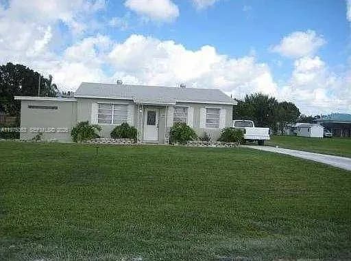378 SW 6th St, Florida City FL 33034
