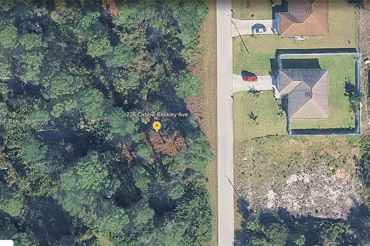 226 beckley dr, Lehigh Acres FL 33974