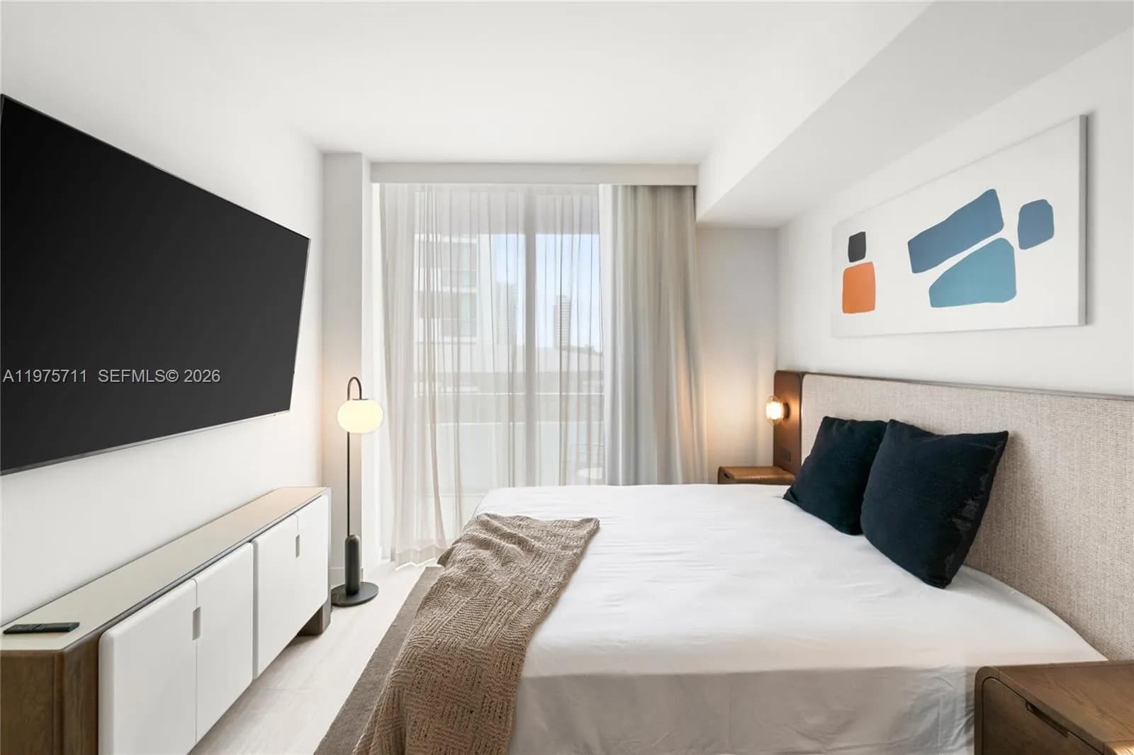 1611 SW 2nd Av # 504, Miami FL 33129