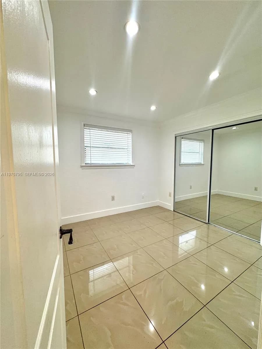 17255 SW 95th Ave # 101, Palmetto Bay FL 33157