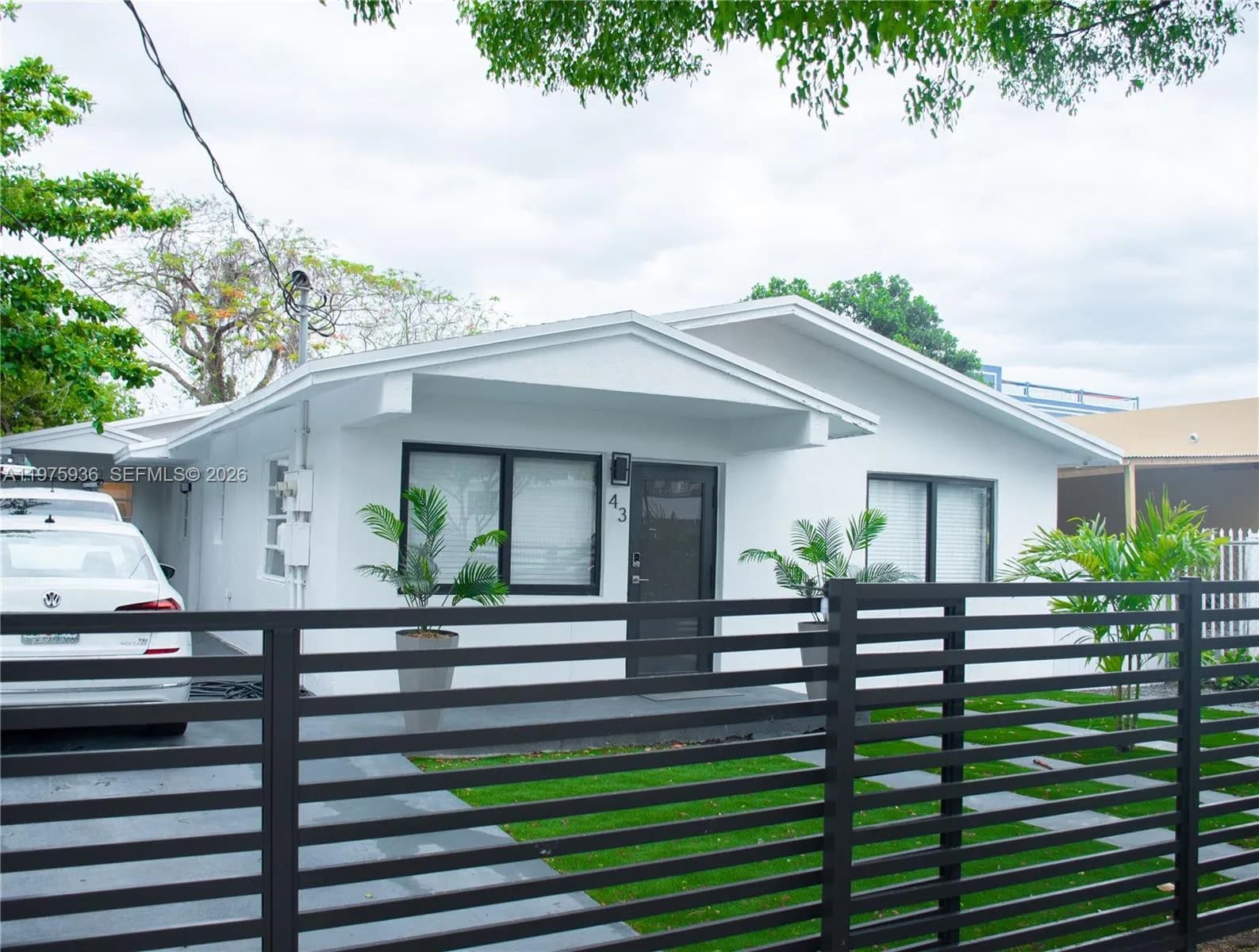 43 NW 41st St, Miami FL 33127