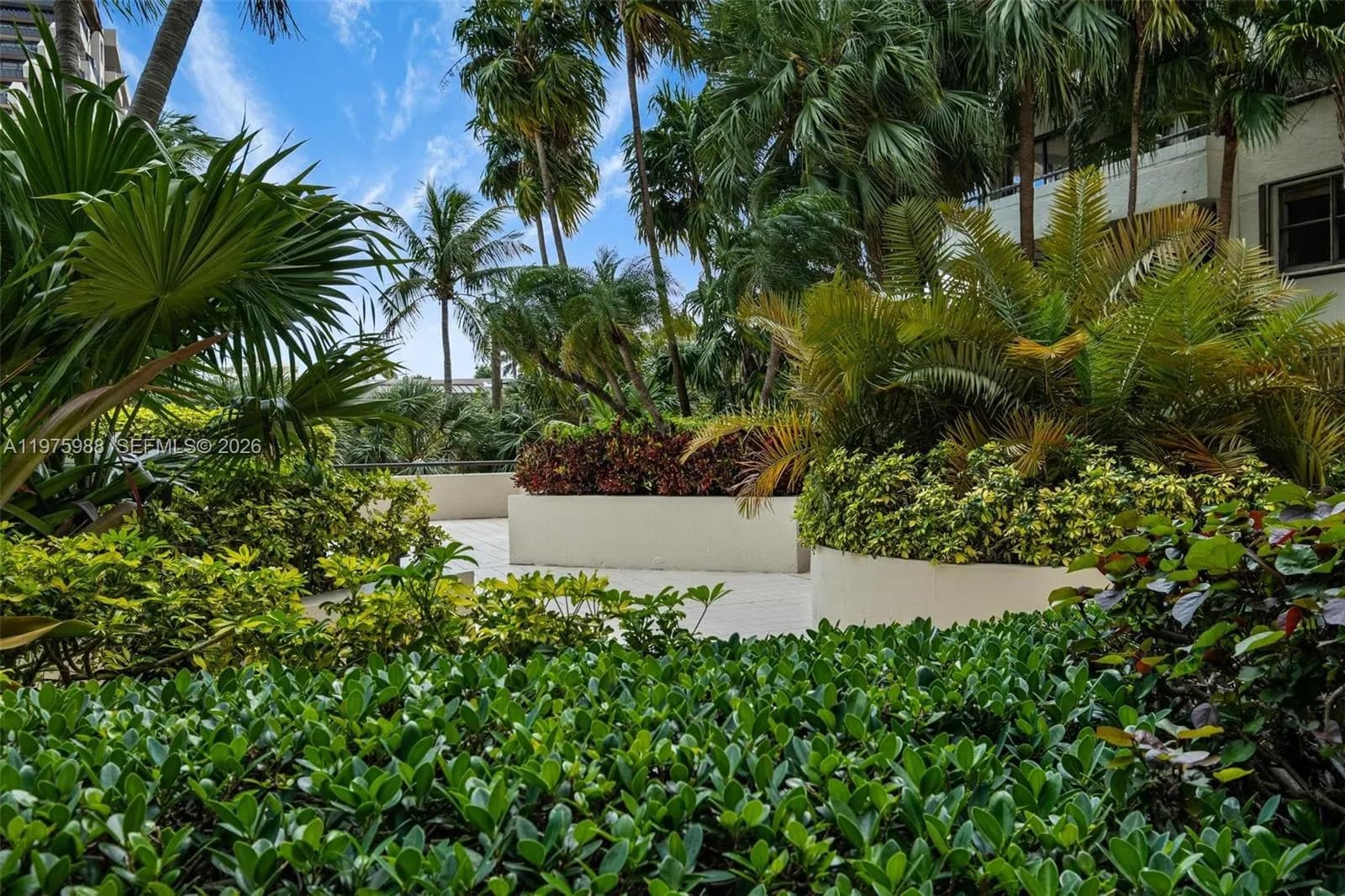 170 Ocean Lane Dr # 310, Key Biscayne FL 33149