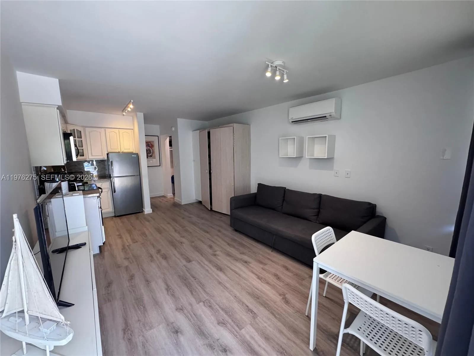 1 bedroom 1 bath for sale at 4228 N Ocean Dr # 17, Lauderdale By The Sea FL 33308