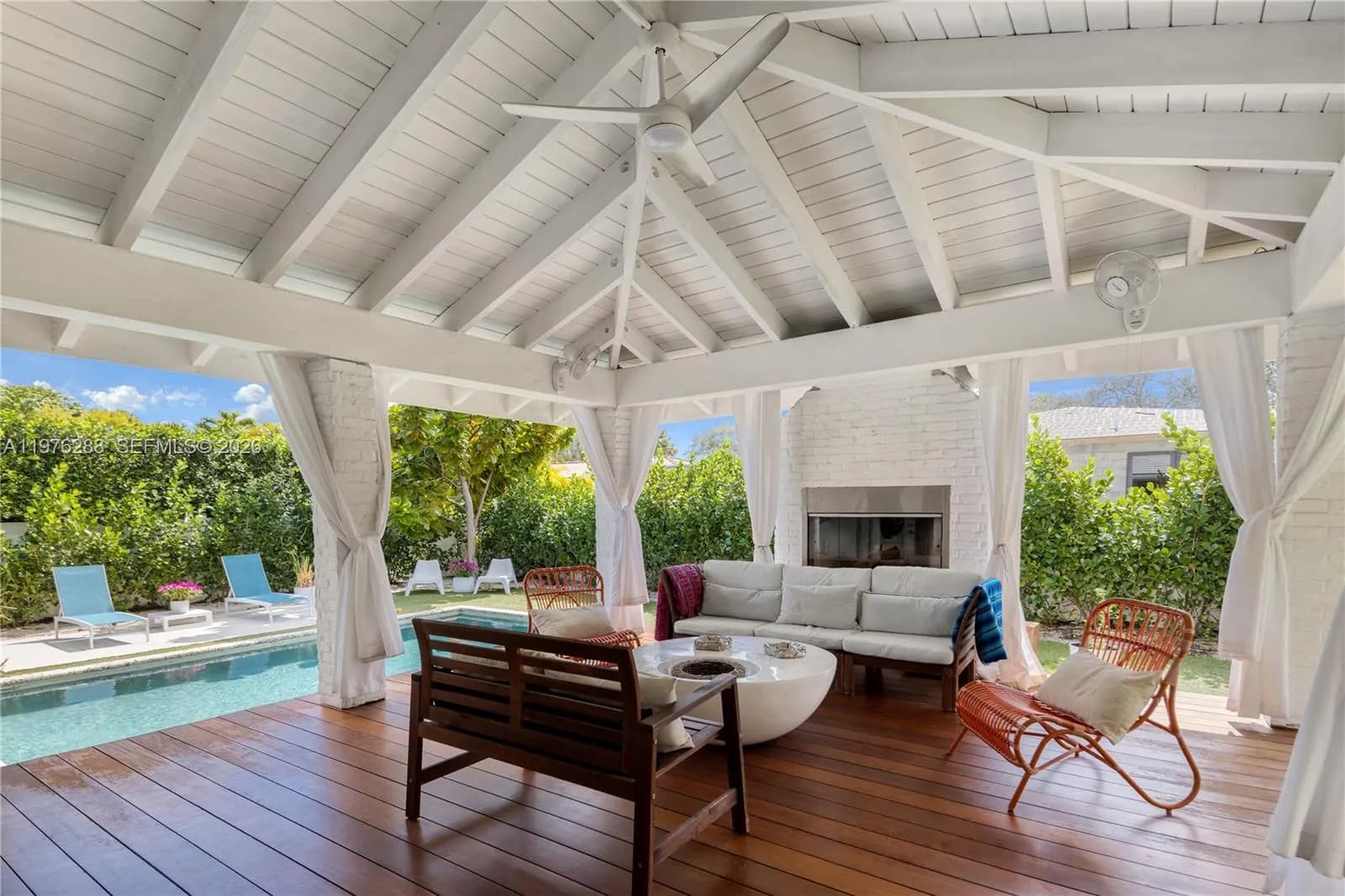 1098 NE 99th St, Miami Shores FL 33138