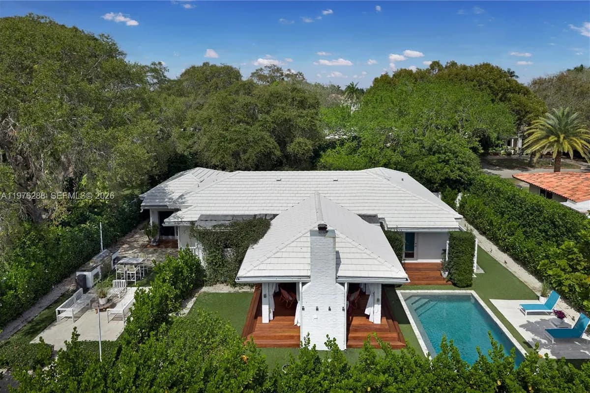 1098 NE 99th St, Miami Shores FL 33138