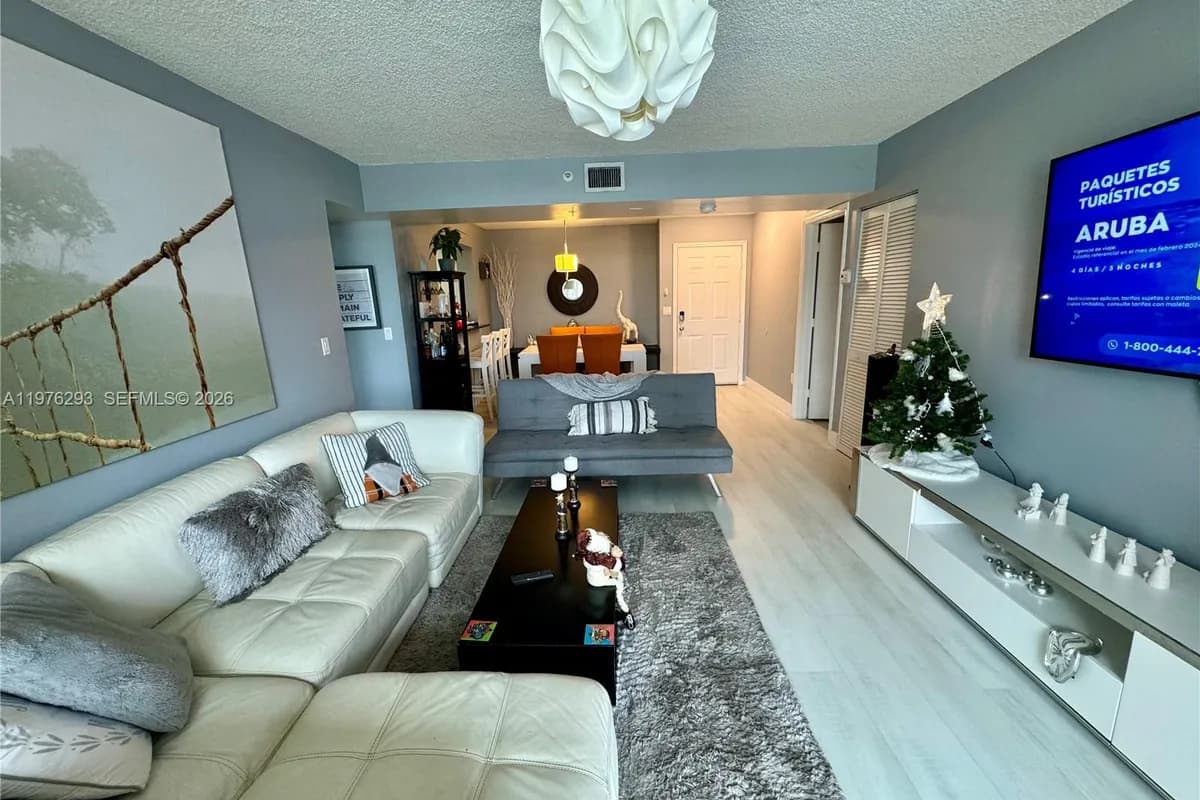 2711 Ocean Club Blvd # 202, Dania Beach FL 33019