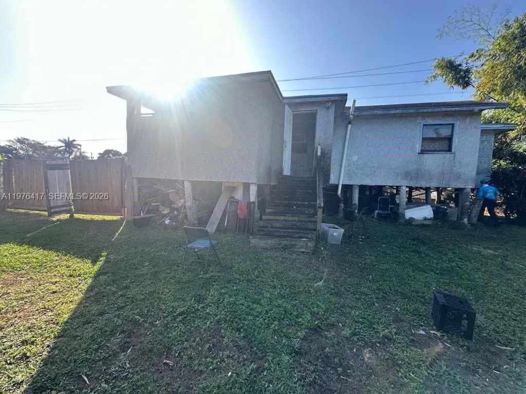 640 Palm Beach Rd, South Bay FL 33493