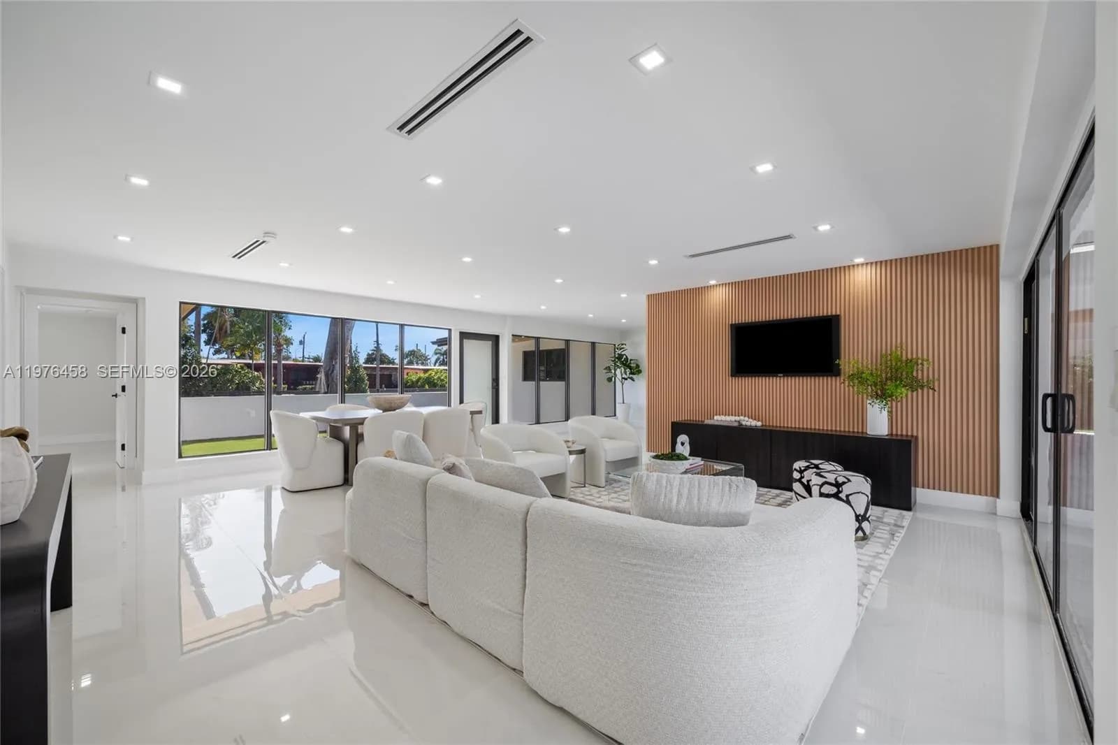 1931 186th Dr, North Miami Beach FL 33179