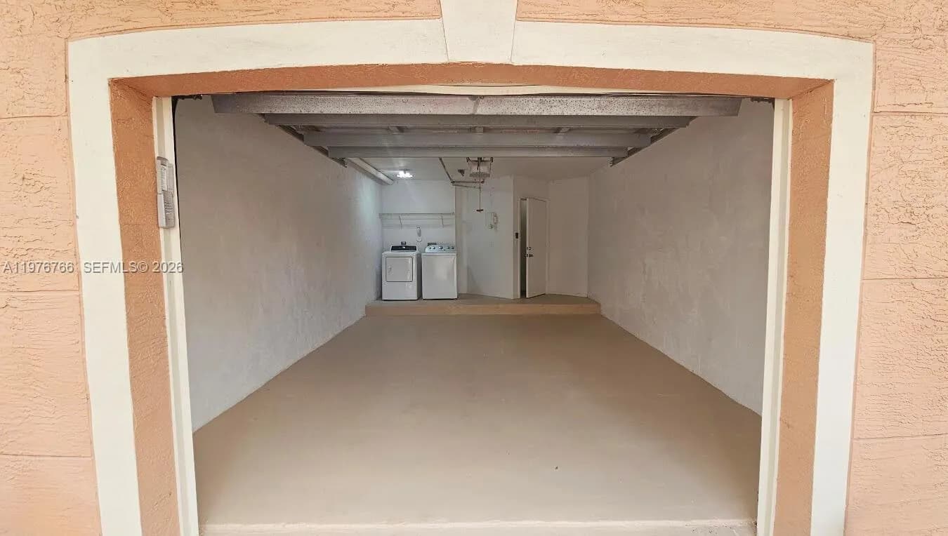 2033 SE 10th Ave # 614, Fort Lauderdale FL 33316