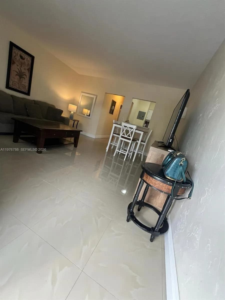 600 Layne Blvd # 210, Hallandale Beach FL 33009