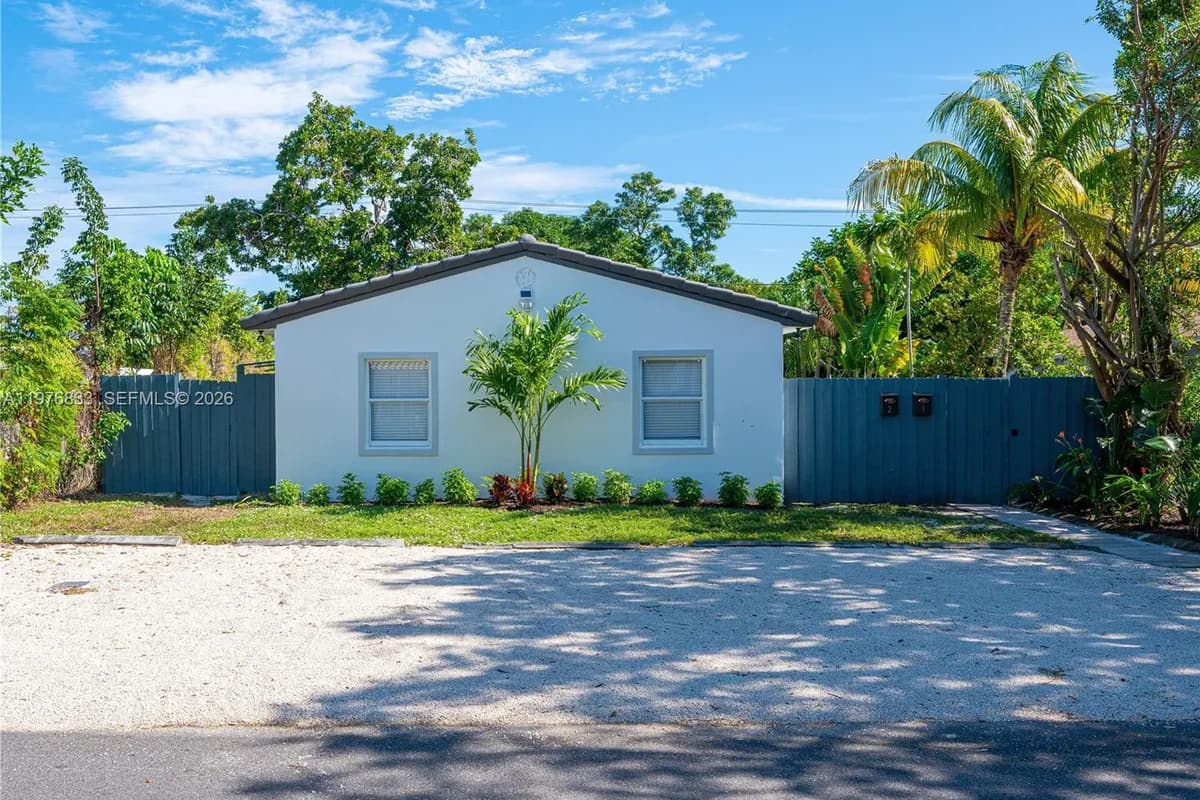 1236 NE 16th Ave, Fort Lauderdale FL 33304