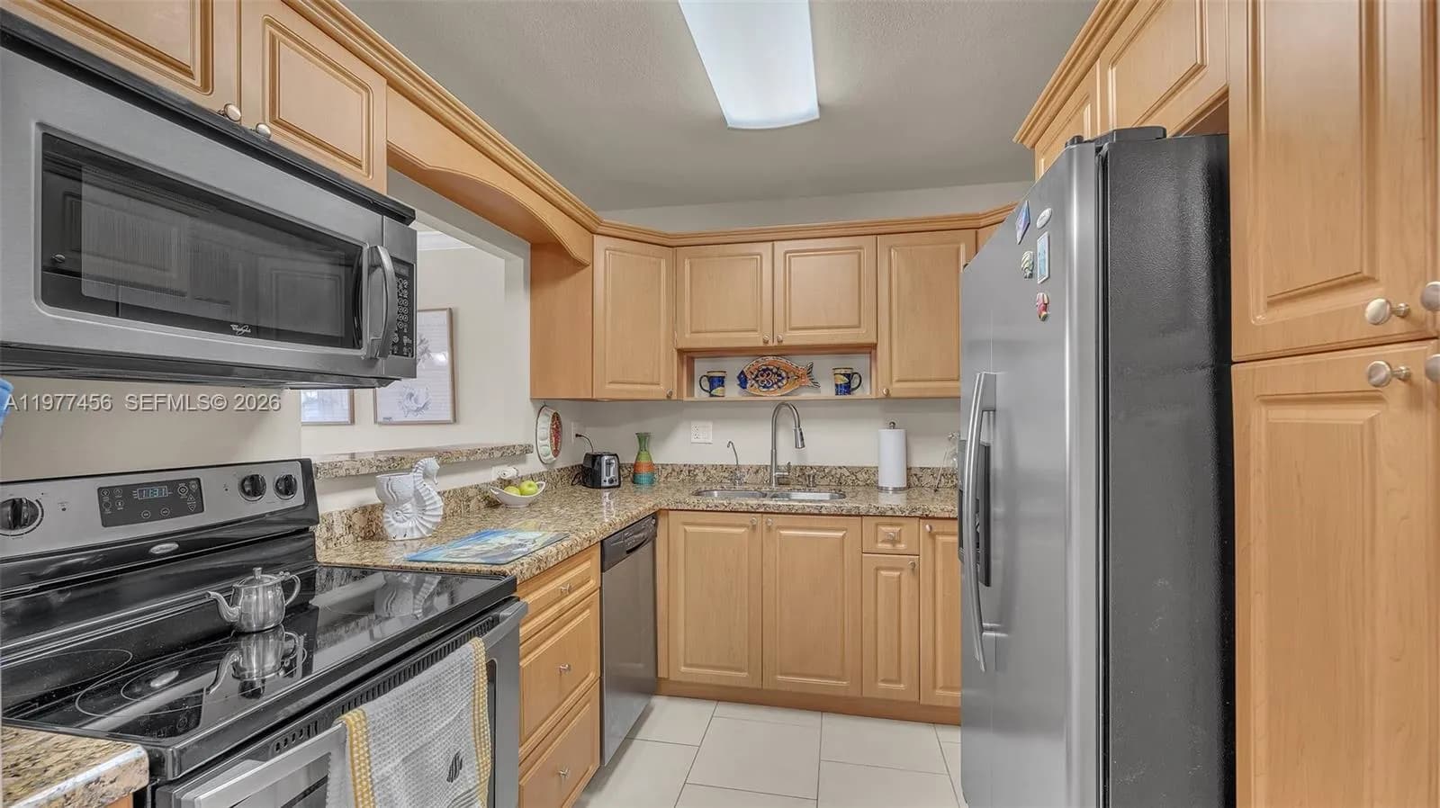 3180 S Ocean Dr # 322, Hallandale Beach FL 33009