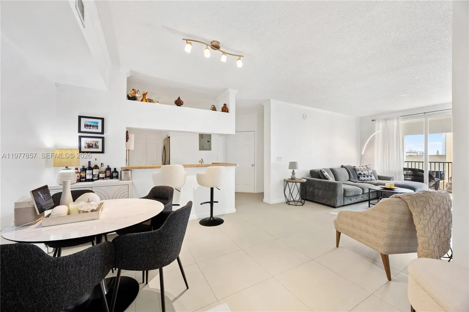 17100 N Bay Rd # 1810, Sunny Isles Beach FL 33160