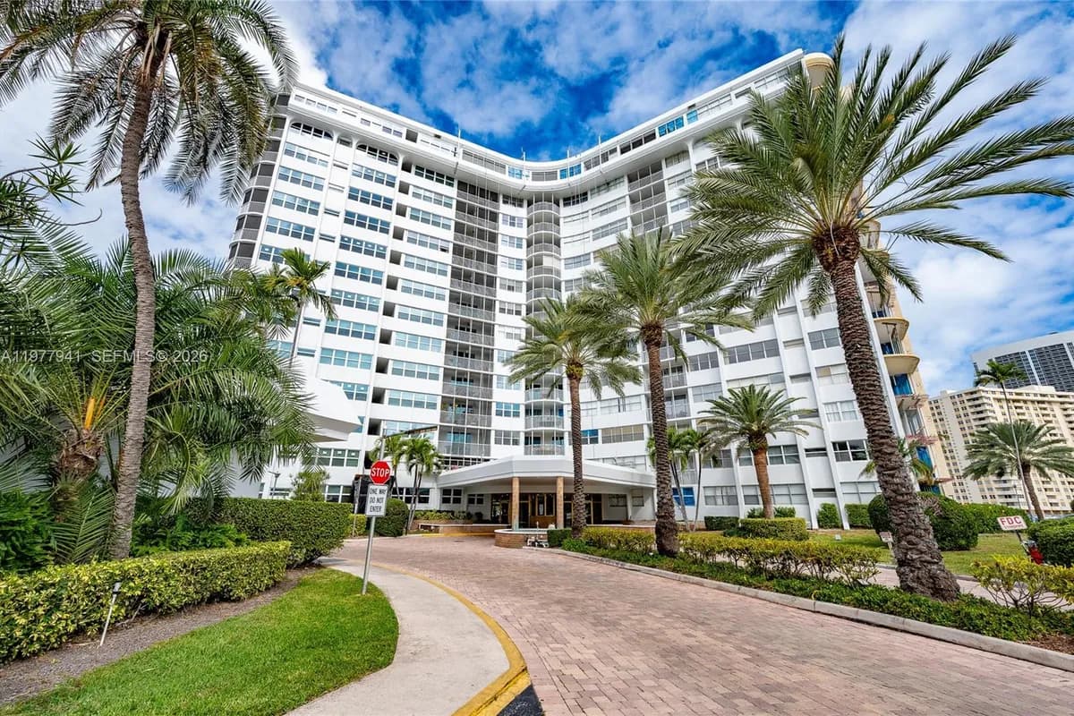 100 Golden Isles Dr # 104, Hallandale Beach FL 33009