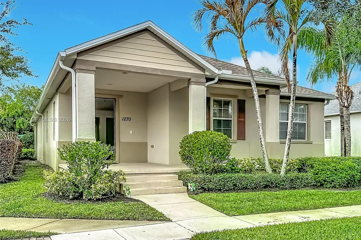 1270 E Classic Ct, Vero Beach FL 32966