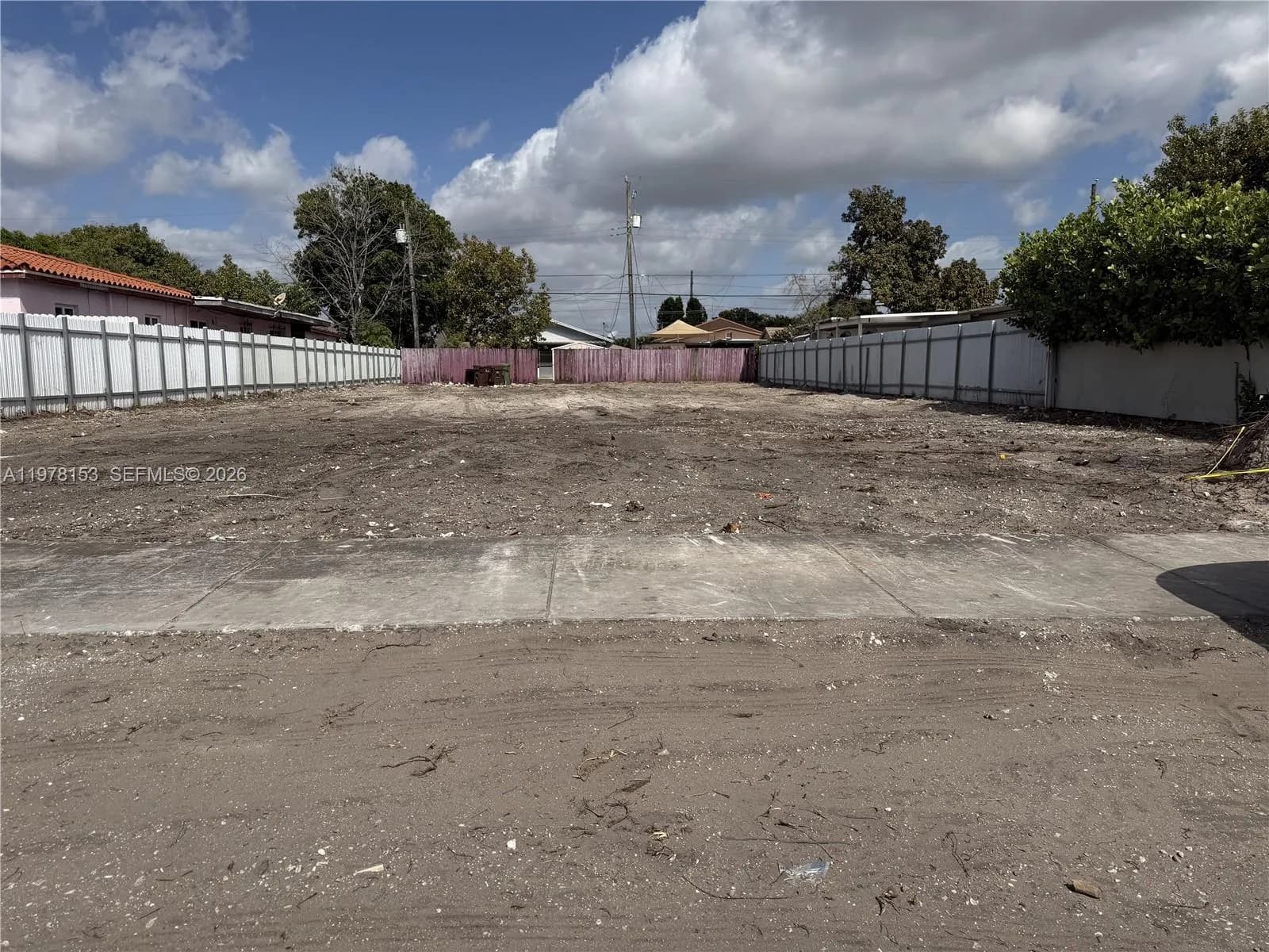 941 E 31st St, Hialeah FL 33013