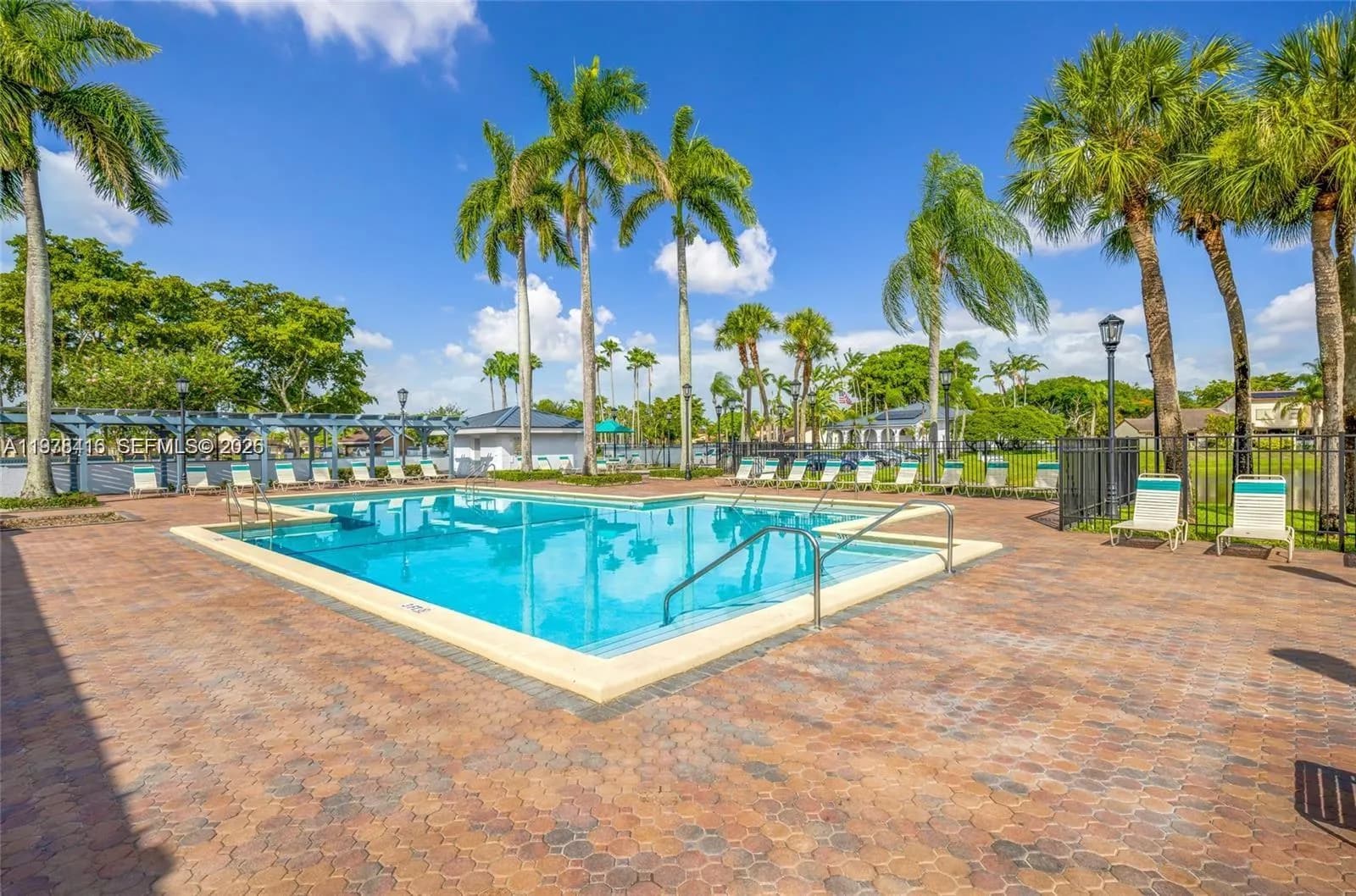 6273 NW 170 TER, Hialeah FL 33015