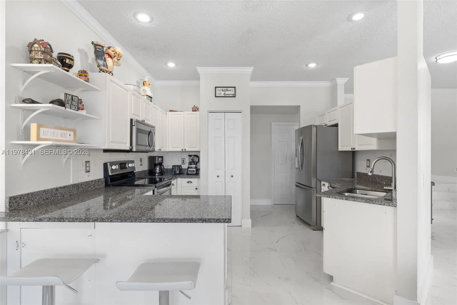 9838 NW 1st Mnr, Coral Springs FL 33071