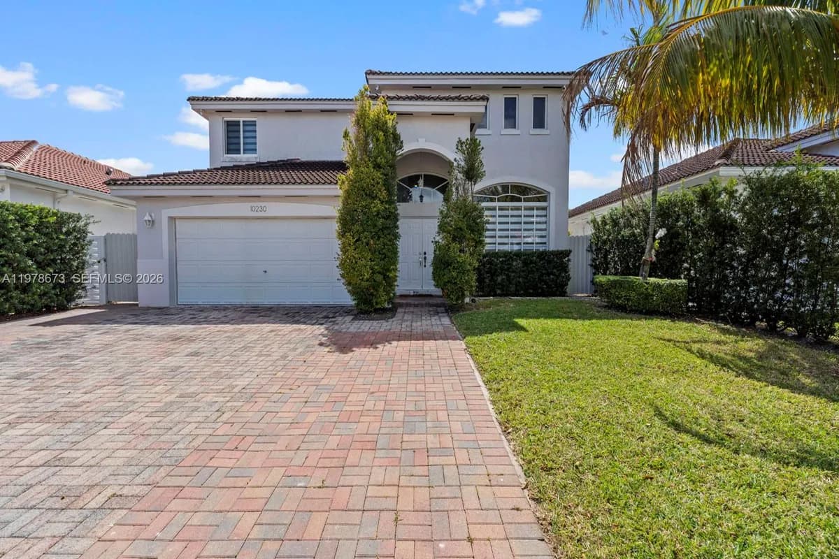 10230 SW 227th St, Cutler Bay FL 33190