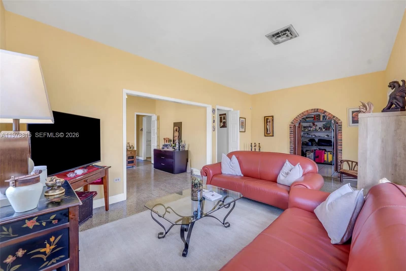 2048 NE 180th St, North Miami Beach FL 33162