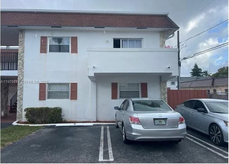 321 SW 1st Ct # 4, Pompano Beach FL 33060