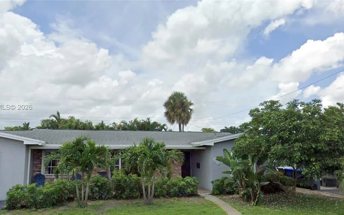 7525 Branch St, Hollywood FL 33024
