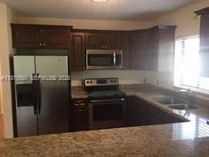 806 Maplewood Dr, Green Acres FL 33415