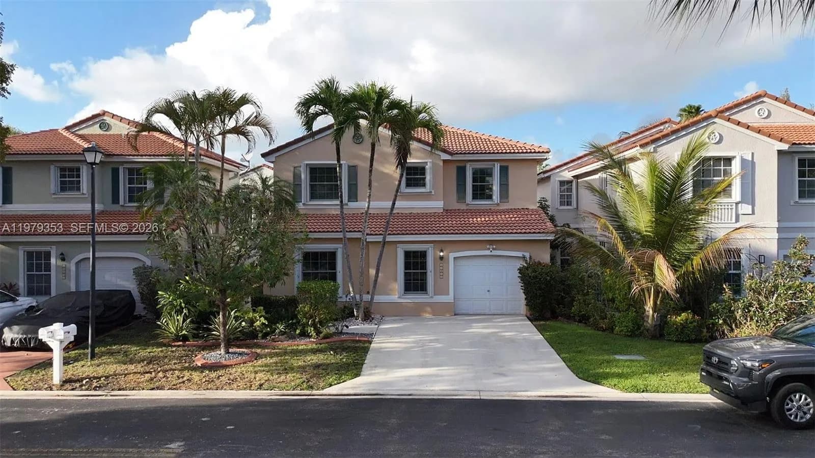 10840 NW 46th Dr, Coral Springs FL 33076