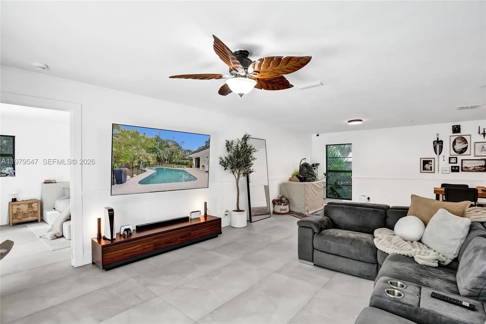 1451 NW 81st Ave, Coral Springs FL 33071