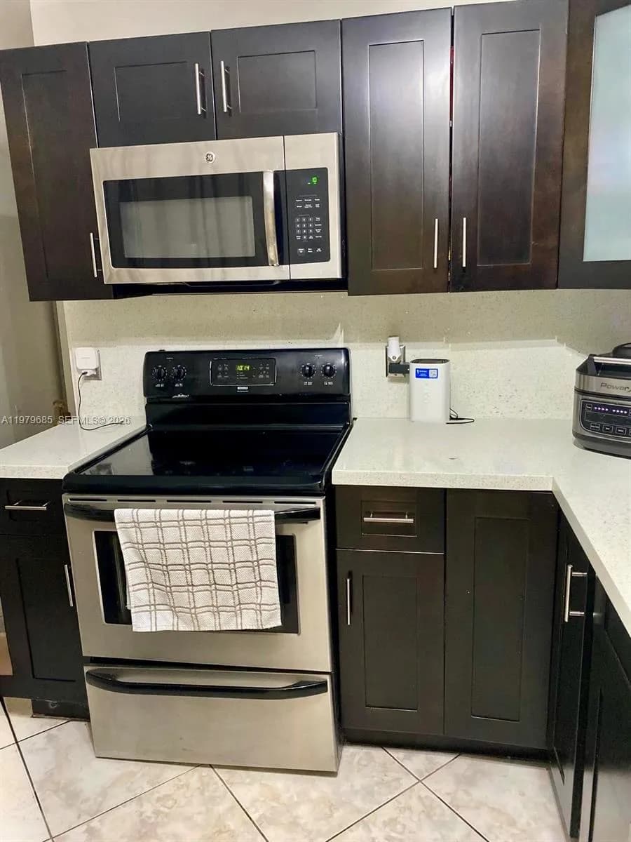 10370 SW 220th St # 102, Cutler Bay FL 33190