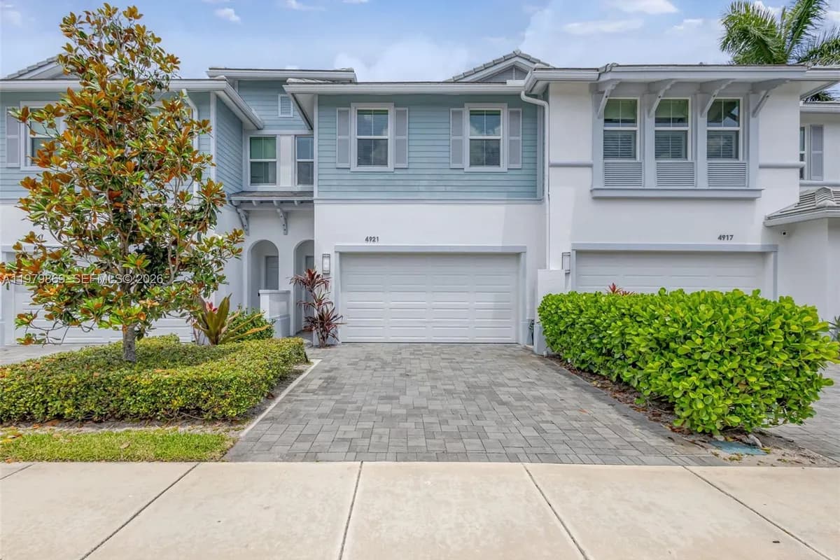 4921 Pointe Midtown Way, Palm Beach Gardens FL 33418