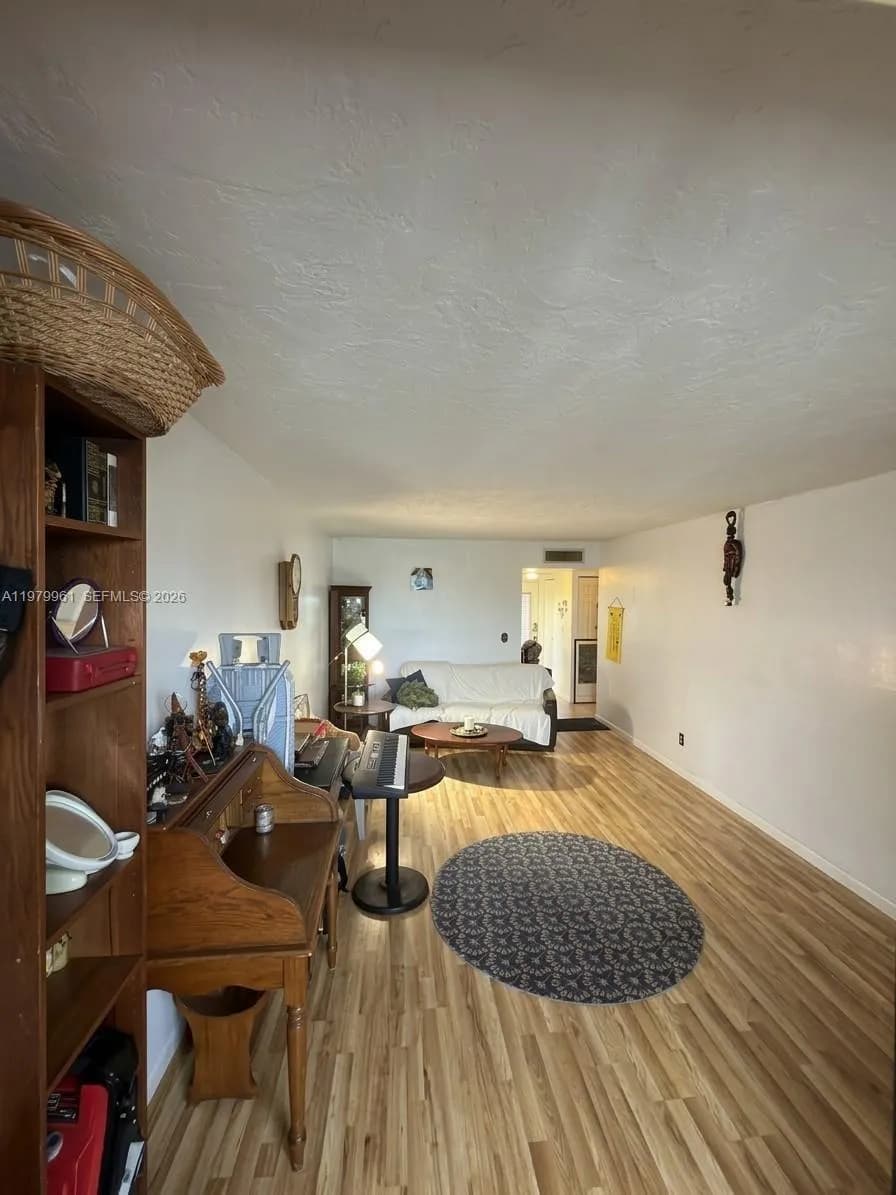 2841 Somerset Dr # 307, Lauderdale Lakes FL 33311