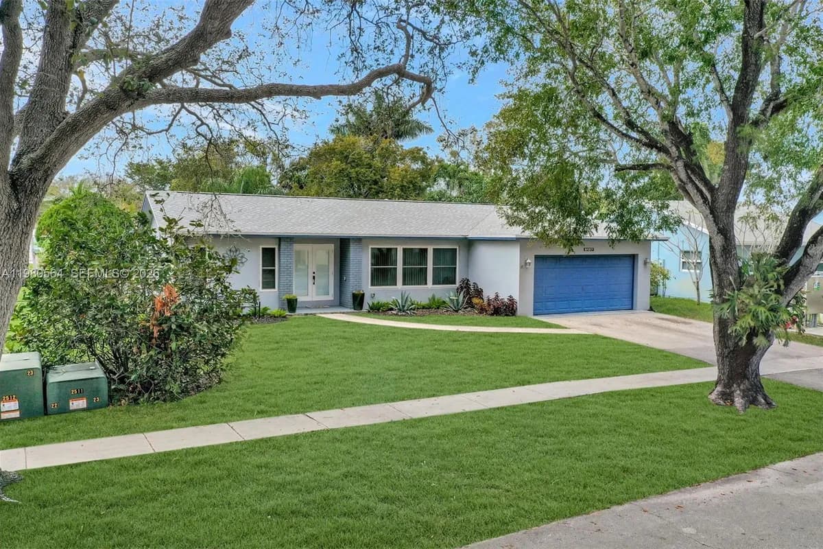 5137 SW 87th Ter, Cooper City FL 33328